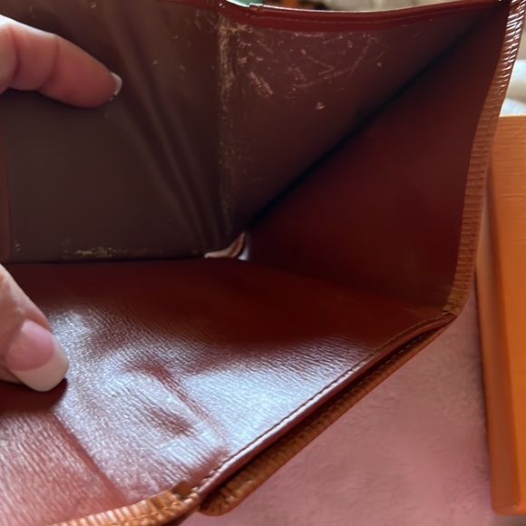 Louis Vuitton Authentic - Picture 6 of 7